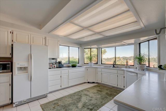 Detail Gallery Image 9 of 64 For 10138 Sage Hill Way, Escondido,  CA 92026 - 3 Beds | 2 Baths