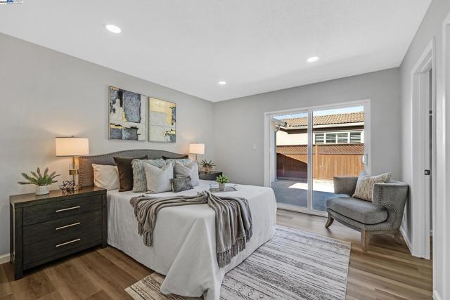 1942 Sherman Dr, Union City CA: https://media.crmls.org/mediaz/cc0a6dda-7db0-4269-b83e-b99fc7959ab5.jpg