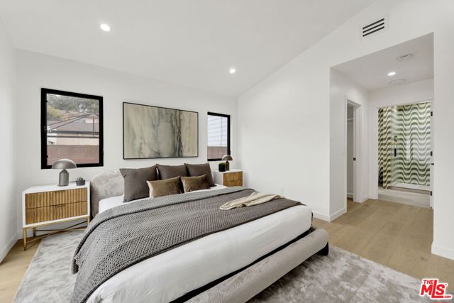 12469 Greene Avenue, Los Angeles CA: https://media.crmls.org/mediaz/cc0a8b92-719c-4f81-872f-c0e6ca5f2c17.jpg