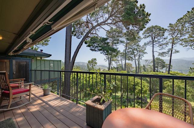 154 Del Mesa Carmel, Carmel CA: https://media.crmls.org/mediaz/cc0ac6f1-0bb4-4c2c-ab38-799a033aedf7.jpg