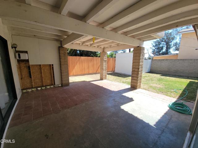 224 W Santa Paula Street, Santa Paula CA: https://media.crmls.org/mediaz/cc0ad939-b714-49de-b692-a2c2c925cd5b.jpg