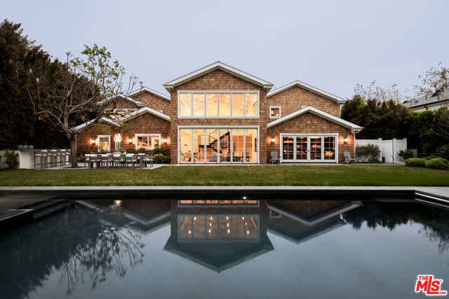 1057 Corsica Drive, Pacific Palisades CA: https://media.crmls.org/mediaz/cc0b4464-c59a-4d54-bfa7-472670500d02.jpg
