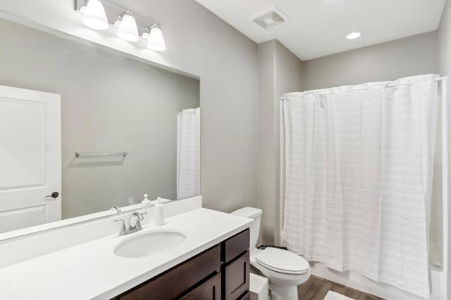 32780 Presidio Hills Ln, Winchester CA: https://media.crmls.org/mediaz/cc0c3dfb-9da5-487a-b641-42a70b660e67.jpg