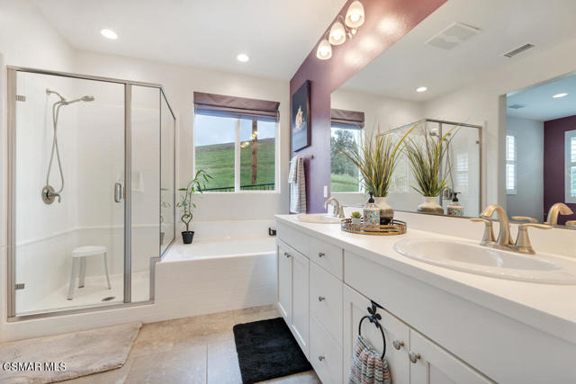 8565 N Walnut Way, West Hills CA: https://media.crmls.org/mediaz/cc0c7654-3833-447b-84af-0b8e099b7c67.jpg