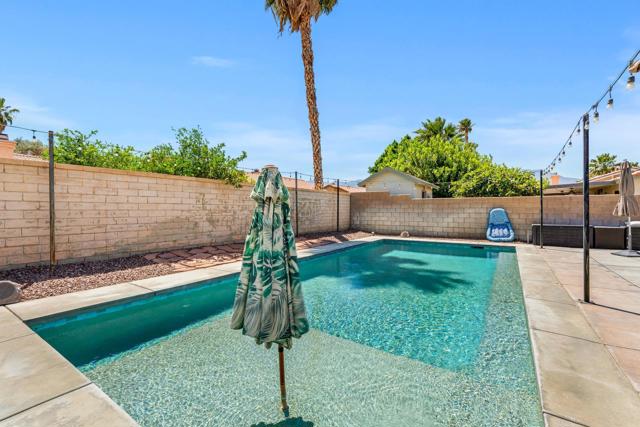69867 Kent Place, Cathedral City CA: https://media.crmls.org/mediaz/cc0cb9f5-6b8c-409a-a19c-d27d85568777.jpg