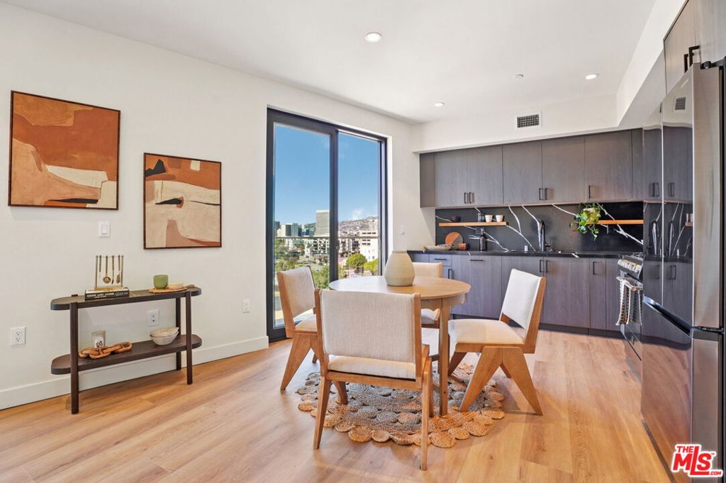 1110 S Spaulding Avenue #204