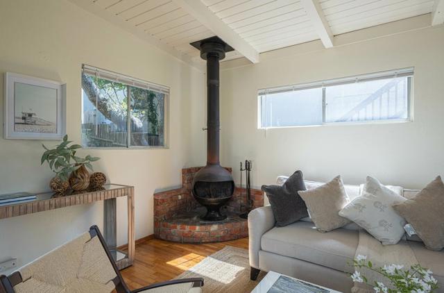 1208 Presidio Boulevard, Pacific Grove CA: https://media.crmls.org/mediaz/cc111e6a-86f7-4842-9bad-c8afa978c23a.jpg