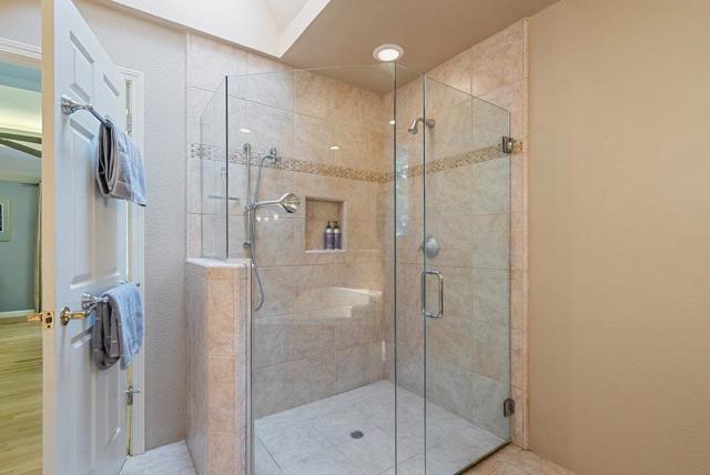 105 Louise Circle, Hollister CA: https://media.crmls.org/mediaz/cc114b09-b51f-4d23-b129-92537512dac2.jpg