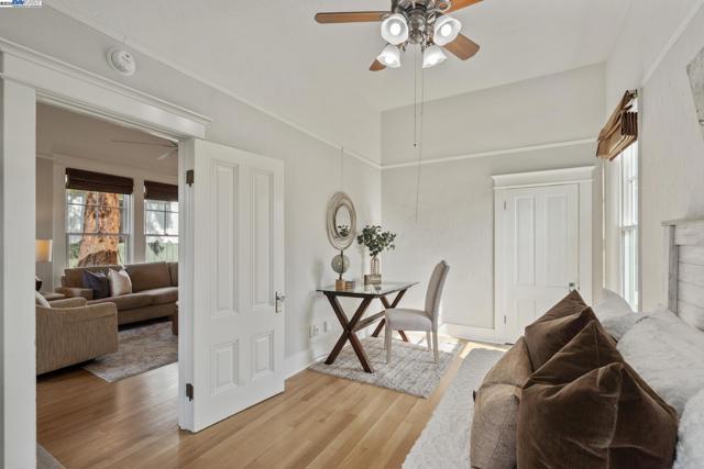 690 S K St, Livermore CA: https://media.crmls.org/mediaz/cc12581e-4041-4a95-aa77-53ad3fa691ac.jpg