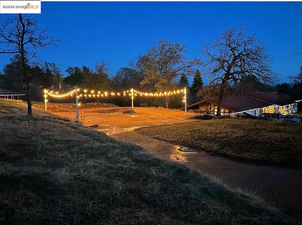 https://media.crmls.org/mediaz/cc12e934-9054-4ec8-9e27-d38f95506750.jpg?preset=X-Large