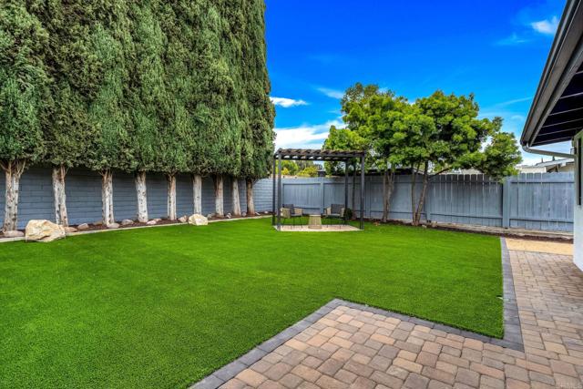 Detail Gallery Image 8 of 40 For 13824 Powers Rd, Poway,  CA 92064 - 4 Beds | 2 Baths