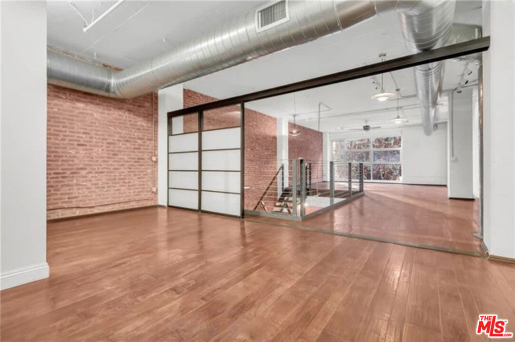 510 S Hewitt Street #102