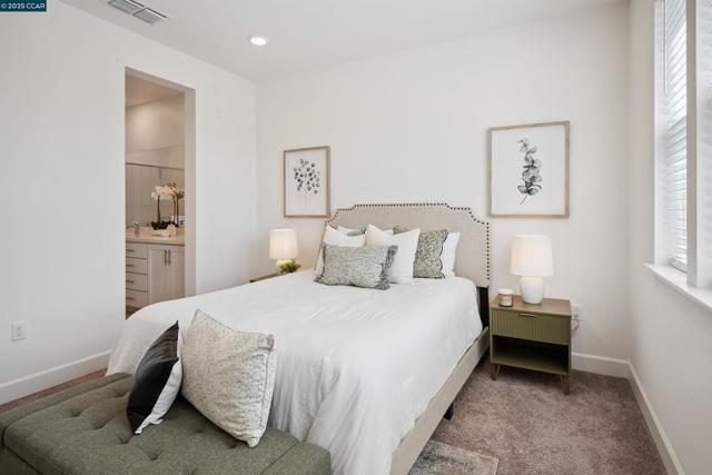 92 Zenith Cmn, Fremont CA: https://media.crmls.org/mediaz/cc130616-d1e8-4d95-9246-81750169aeb7.jpg