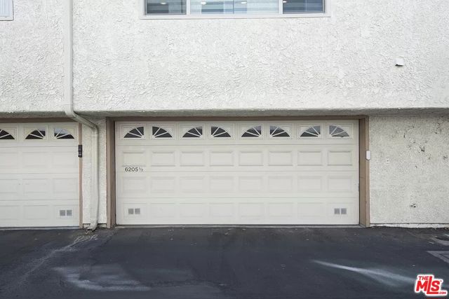 6205 1/2 Nita Avenue, Woodland Hills CA: https://media.crmls.org/mediaz/cc1389ab-728c-4a85-891c-3523a6cef336.jpg