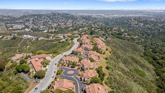 11 Mayflower Lane, San Carlos CA: https://media.crmls.org/mediaz/cc13cdc8-b601-4c35-b3b7-c7c0dc68b0b3.jpg