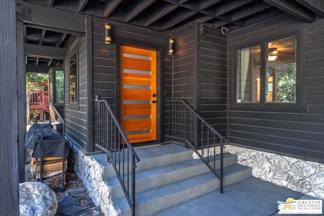 25575 Big Pine Street, Idyllwild CA: https://media.crmls.org/mediaz/cc13d4f2-bf50-4435-bf4e-3f0fe65cabea.jpg