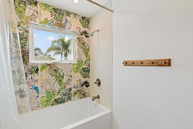 Detail Gallery Image 49 of 68 For 2066 Steiger Ln, Oceanside,  CA 92056 - 5 Beds | 3 Baths