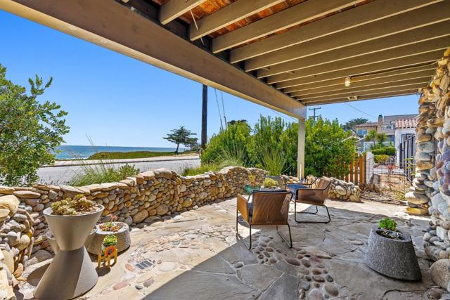 1122 W Cliff Drive, Santa Cruz CA: https://media.crmls.org/mediaz/cc15124c-e714-45a8-b9c0-49da2aa9cc35.jpg