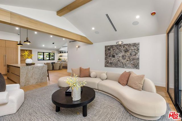5305 Allott Avenue, Sherman Oaks CA: https://media.crmls.org/mediaz/cc151e55-bd10-4de1-a4ce-2ac2f56a227c.jpg