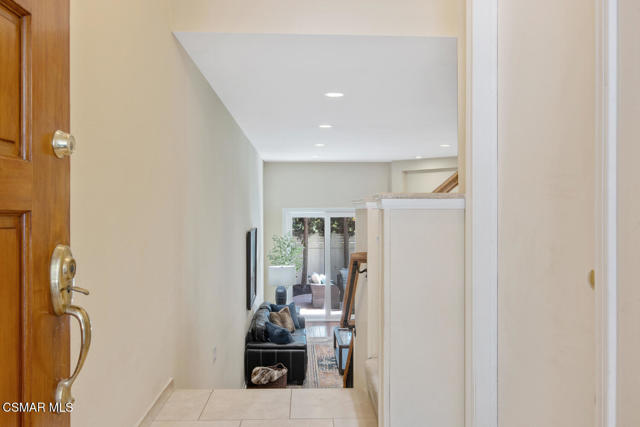 3109 E Hillcrest Drive, Westlake Village CA: https://media.crmls.org/mediaz/cc154c67-b470-4d51-941a-cf29feb36564.jpg