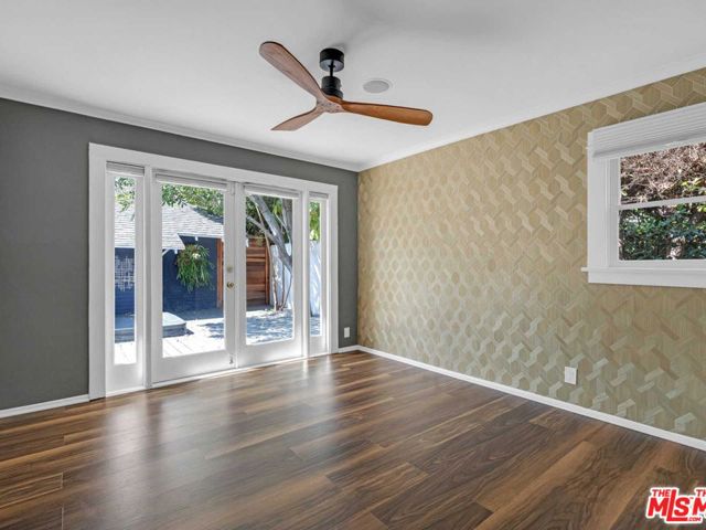 7024 De Longpre Avenue, Los Angeles CA: https://media.crmls.org/mediaz/cc1604bc-6ec8-44fe-9c44-620ecae07e1e.jpg