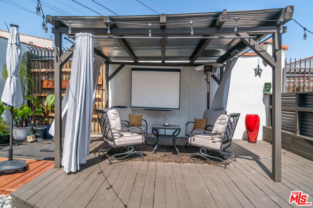4183 6th Avenue, Los Angeles CA: https://media.crmls.org/mediaz/cc17c625-c3d9-4d1d-9565-5cfb55fc3cf0.jpg