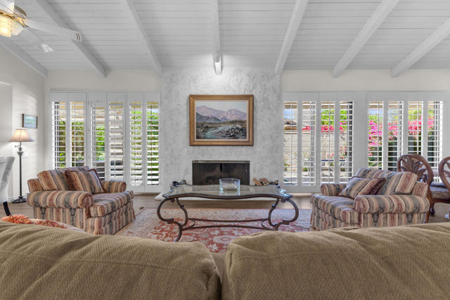 5 Stanford Drive, Rancho Mirage CA: https://media.crmls.org/mediaz/cc17df3a-bc79-46ea-8cf0-5d56af45e5ea.jpg