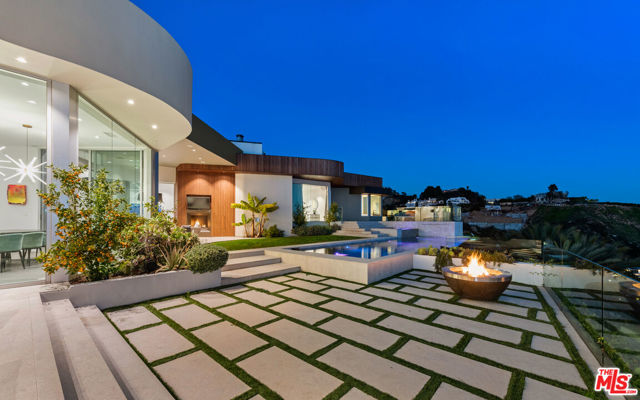 Drew Fenton | 9305 Nightingale Drive Los Angeles CA | MLS: 7240240