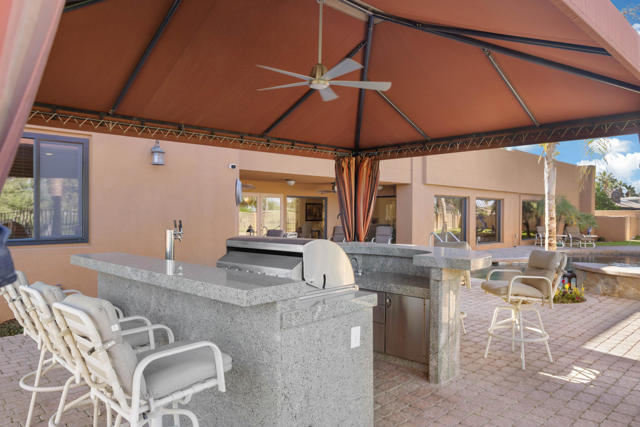 79100 Montego Bay Drive, Bermuda Dunes CA: https://media.crmls.org/mediaz/cc19506b-7a47-4af2-9671-d6ea1da99710.jpg