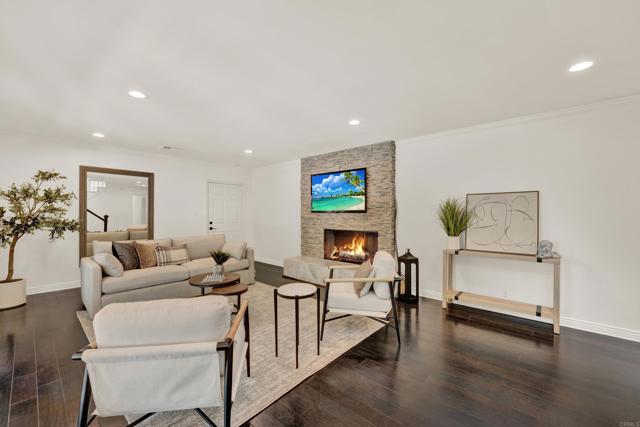 9399 Carmichael Drive, La Mesa CA: https://media.crmls.org/mediaz/cc19a357-8ec0-416f-8f74-529e2fc8704d.jpg