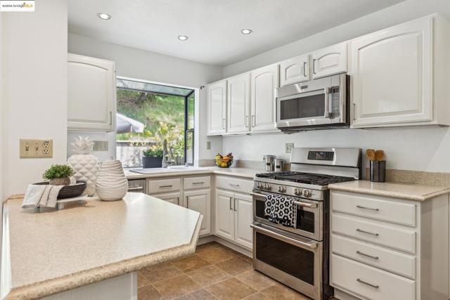Image 20 of 41 For 409 Sylvia Way
