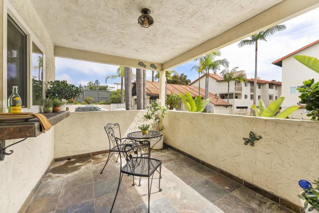 Image 11 of 28 For 3918 La Jolla Village Drive
