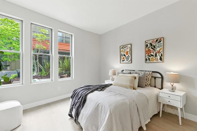 866 Altaire Walk, Palo Alto CA: https://media.crmls.org/mediaz/cc1a0920-80e3-4fe3-b869-d79f17e9f271.jpg
