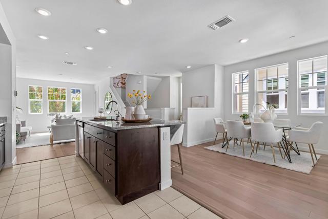 119 Orbit Way, Mountain View CA: https://media.crmls.org/mediaz/cc1a65aa-416b-4051-98f1-3d0a93b6c3d6.jpg