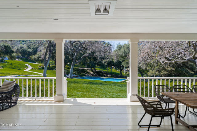 1464 Hidden Valley Road, Thousand Oaks CA: https://media.crmls.org/mediaz/cc1a6fb0-2857-4c3a-b3b7-f250209415dc.jpg
