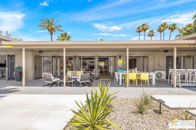 1251 E San Lorenzo Road, Palm Springs CA: https://media.crmls.org/mediaz/cc1b09c9-d4f0-4a10-8e74-c1d78d4e472d.jpg