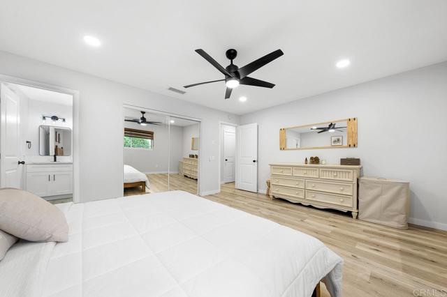 Detail Gallery Image 19 of 56 For 2442 Sunflower, Vista,  CA 92083 - 3 Beds | 2 Baths