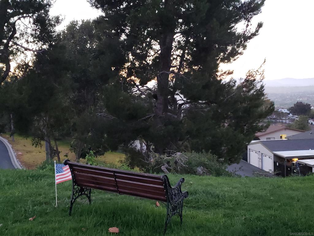 https://media.crmls.org/mediaz/cc1c7a7b-b2b4-49f9-847d-ac0caa50738c.jpg?preset=X-Large