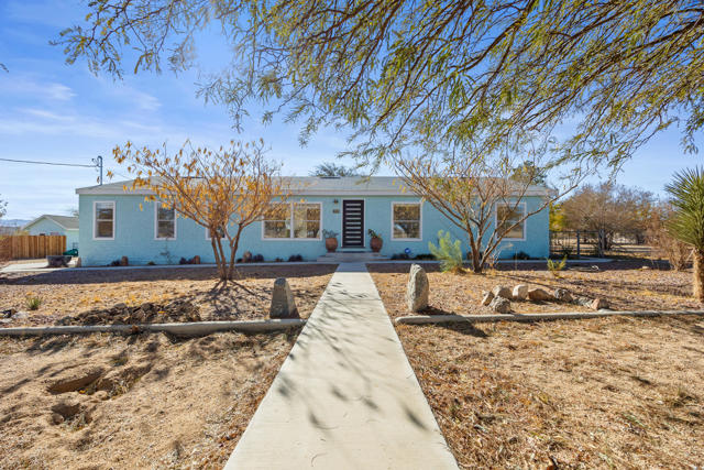 62851 Aberdeen Drive, Joshua Tree CA: https://media.crmls.org/mediaz/cc1c869d-8a32-4133-a2b7-185ce4af0e07.jpg
