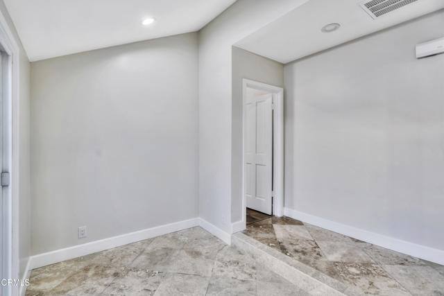 Detail Gallery Image 8 of 30 For 827 Parkman Dr, La Canada Flintridge,  CA 91011 - 4 Beds | 3 Baths