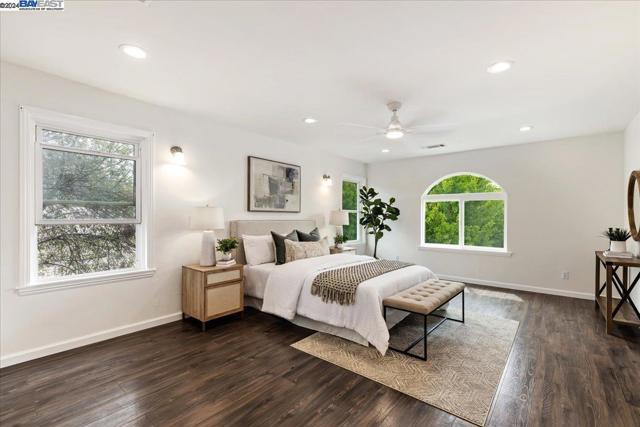 955 Virginia St, Berkeley CA: https://media.crmls.org/mediaz/cc1cd016-3187-483c-a4da-f39e618f4b63.jpg