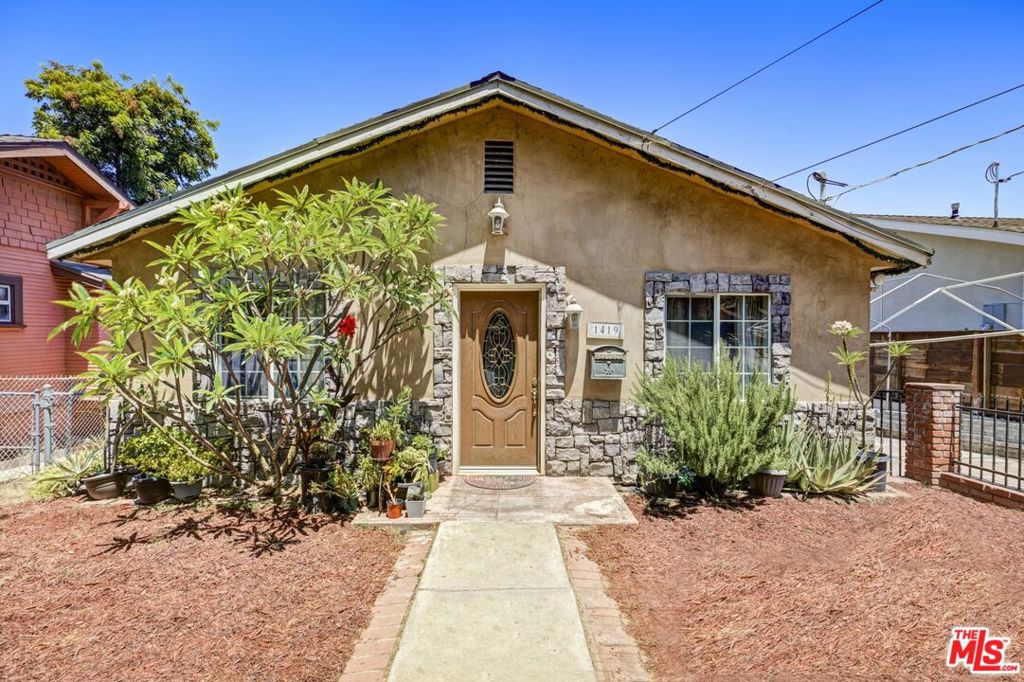 1419 Oak Grove Drive, Eagle Rock, CA 90041