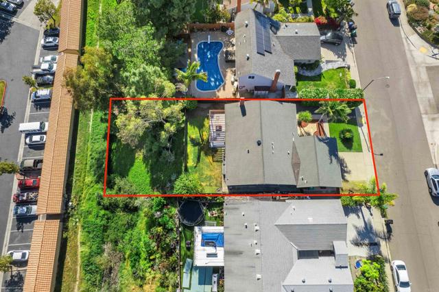 15576 Paseo Ajanta, San Diego CA: https://media.crmls.org/mediaz/cc1d63ad-5ded-4552-aa65-a1b6a296227c.jpg