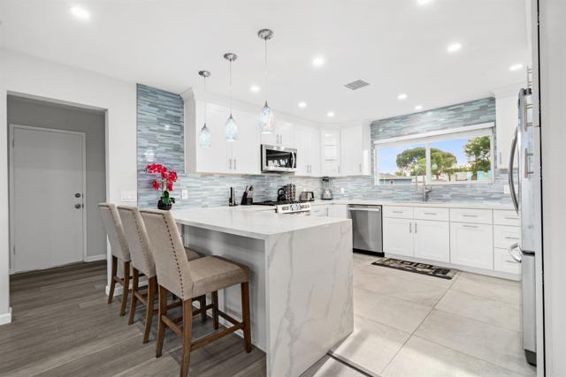 Detail Gallery Image 15 of 40 For 361 Murray Dr, El Cajon,  CA 92020 - 3 Beds | 3/1 Baths