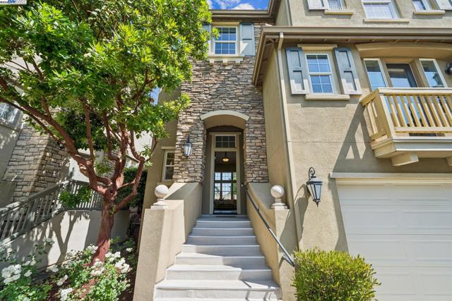 3463 Rimini Ln, Dublin CA: https://media.crmls.org/mediaz/cc1dbfe6-79fb-4eae-b0aa-791871903f21.jpg