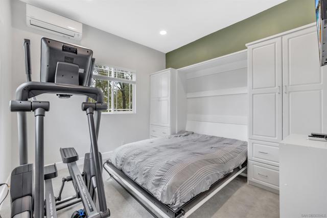 12845 Golden Way, Poway CA: https://media.crmls.org/mediaz/cc1e8375-b767-44f9-98ba-865f0fb5226e.jpg