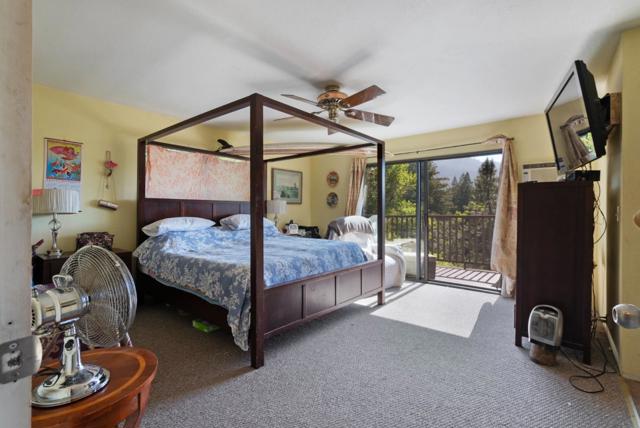 267 Crows Nest Drive, Boulder Creek CA: https://media.crmls.org/mediaz/cc1ecec3-194e-463c-9fa3-b07999efba35.jpg
