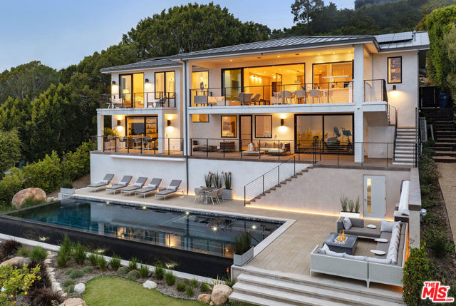 945 Arbolado Road, Santa Barbara CA: https://media.crmls.org/mediaz/cc1f880c-08ce-4f35-ab2e-077ee41a7f87.jpg