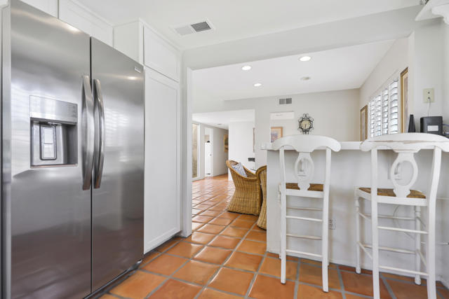 17 La Cerra Circle, Rancho Mirage CA: https://media.crmls.org/mediaz/cc1f9e6c-839f-44d0-9fcf-1de3e27e0f0a.jpg