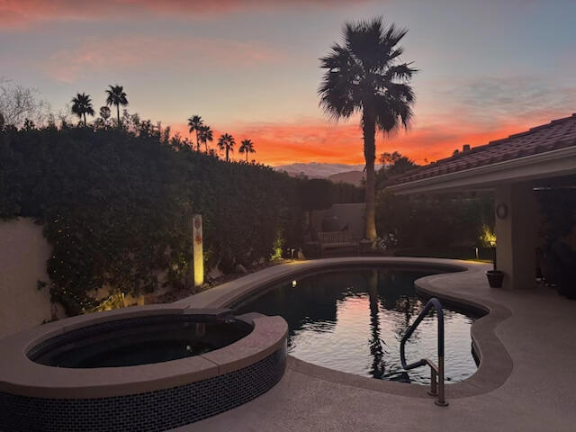 45385 Taos, Indian Wells CA: https://media.crmls.org/mediaz/cc20d31e-c2d0-406f-834e-532bc2605c77.jpg